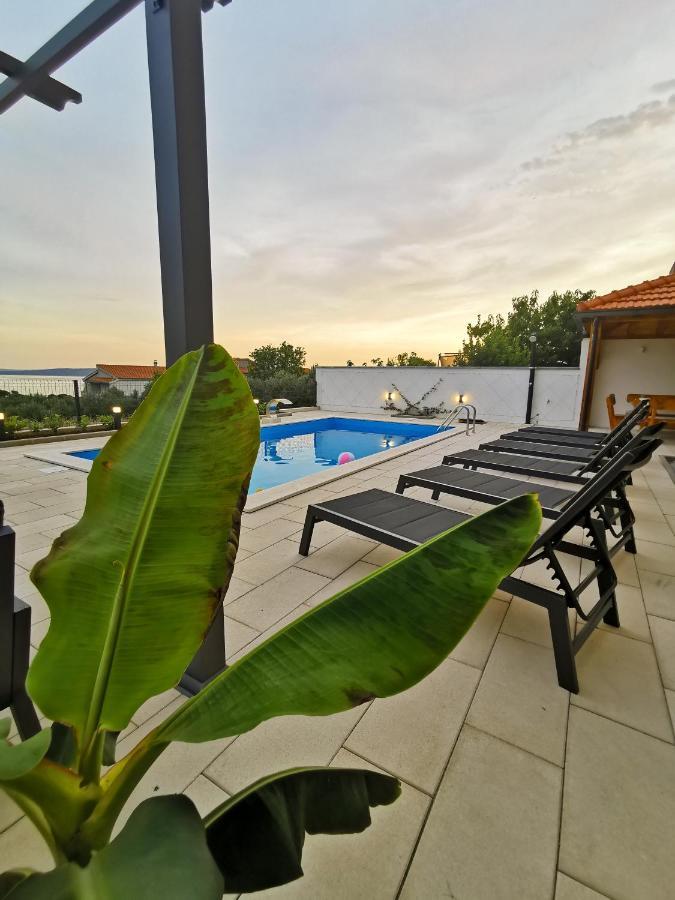 A4 Apartmani Kevic Kastela Exterior photo